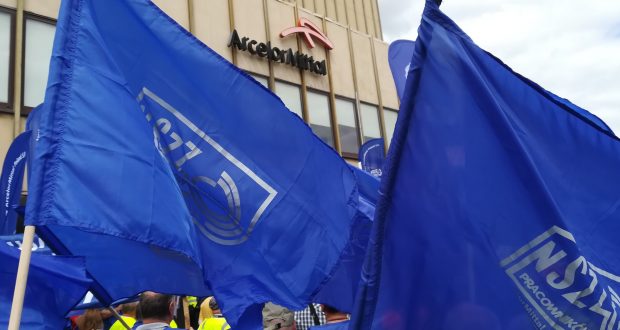 Decyzja o wygaszeniu wielkiego pieca w krakowskim oddziale ArcelorMittal Poland zawieszona