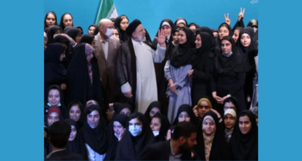 Rewolucja Irańska:  ,,Kobieta, życie, wolność”: Program do wygrania